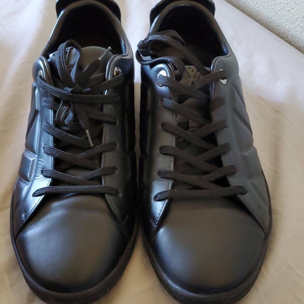 LOUIS VUITTON SHOES - Picture 3 of 6